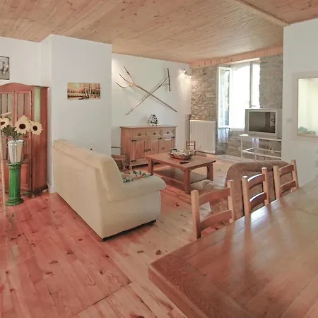 Stunning In With Kitchen Holiday home *