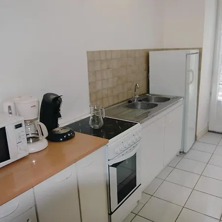 Holiday home Stunning In With Kitchen Riom-es-Montagnes